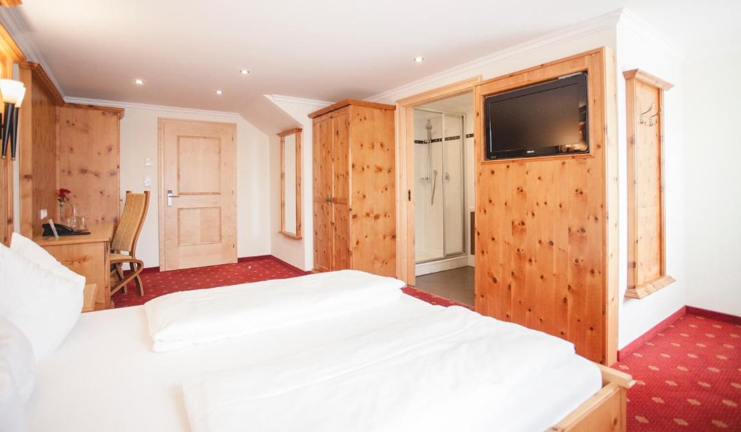 Photo of Bedroom in Weer