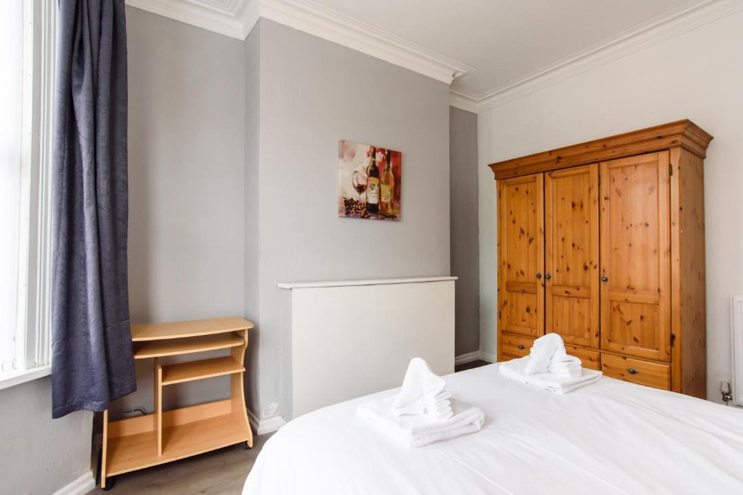Photo of Bedroom in Newport