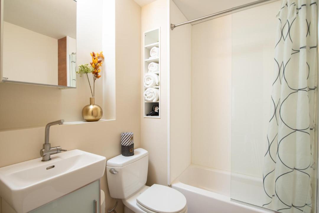 Photo of Bathroom in Shawmut