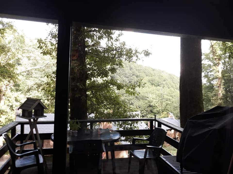 Photo of Patio Balcony in Hastiere-Lavaux