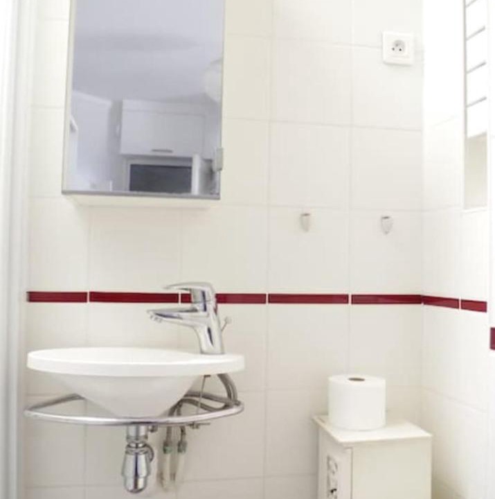 Photo of Bathroom in Quartier de l'Ecole-Militaire
