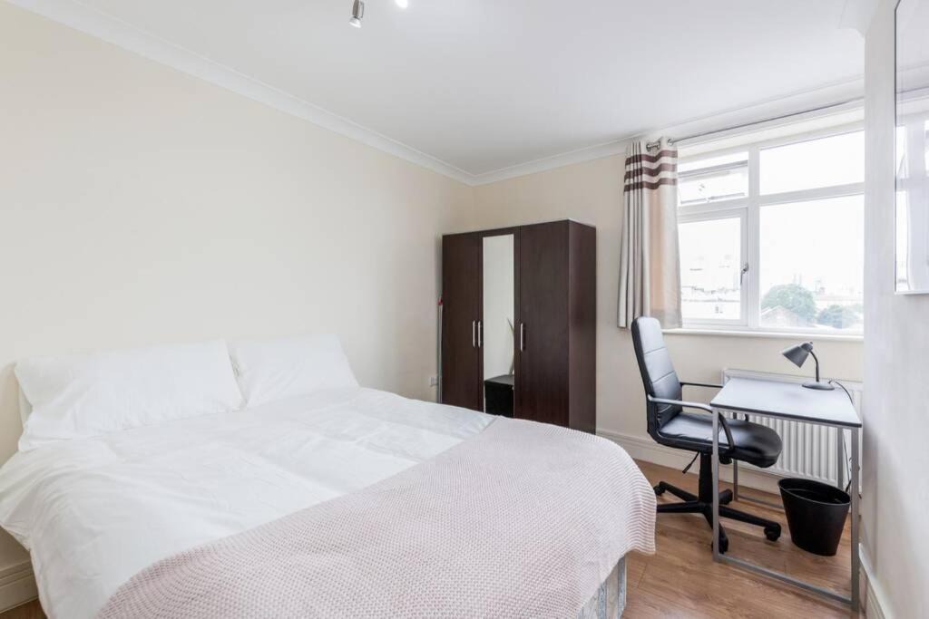 Photo of Bedroom in Whitechapel
