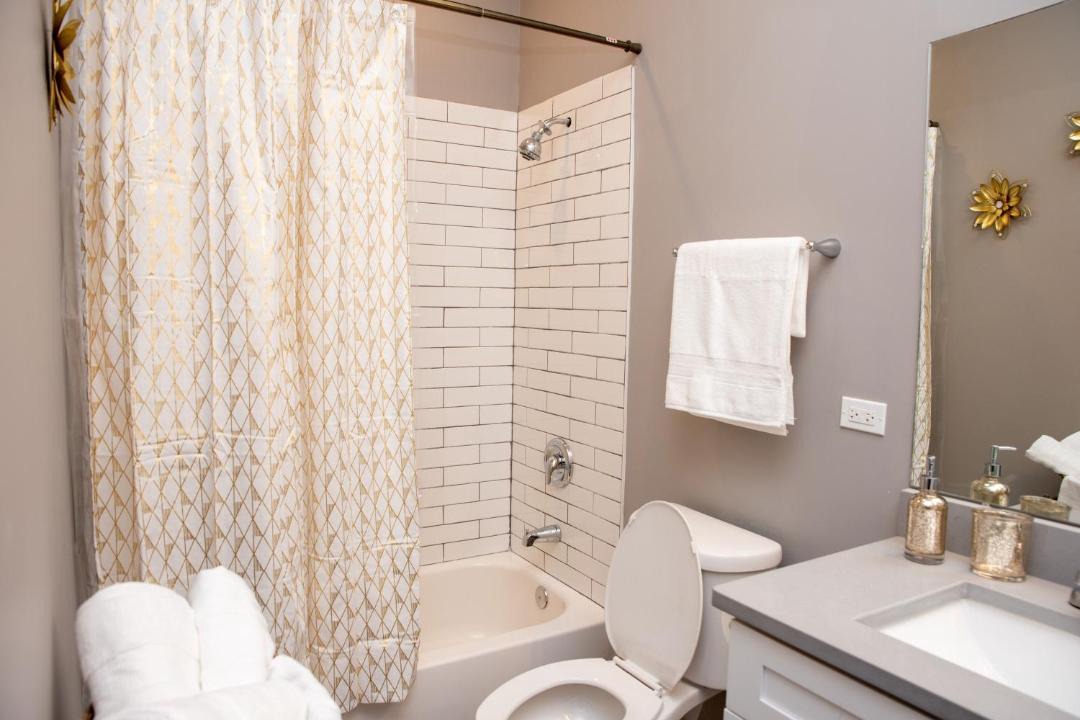 Photo of Bathroom in Grand Boulevard