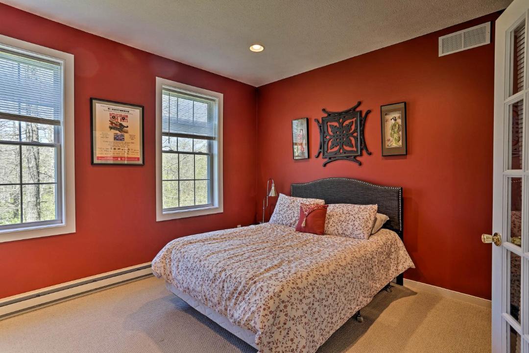 Photo of Bedroom in Pocono Pines