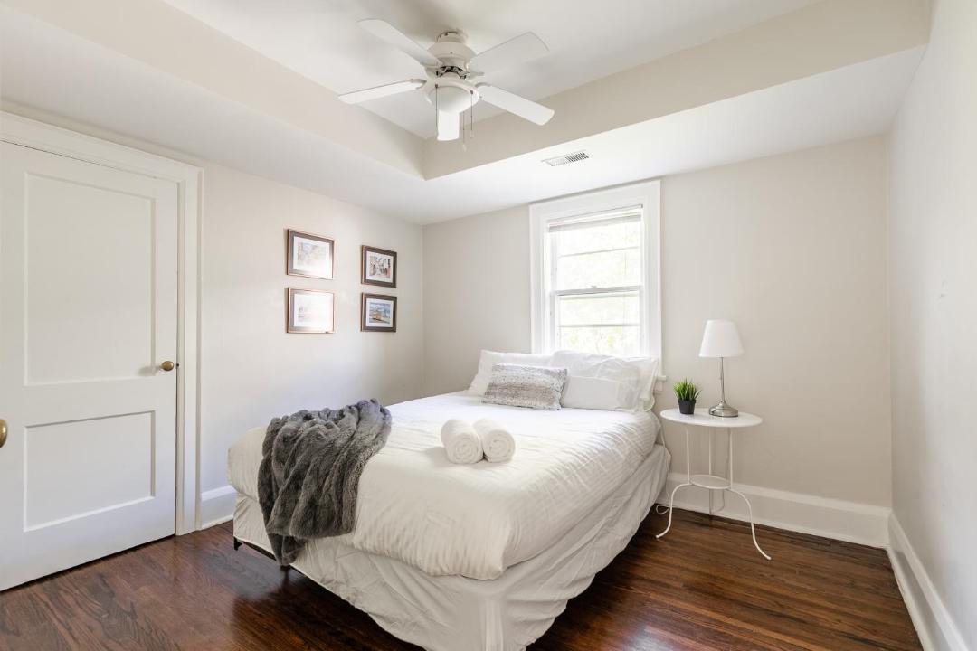 Photo of Bedroom in Chaplin Estates