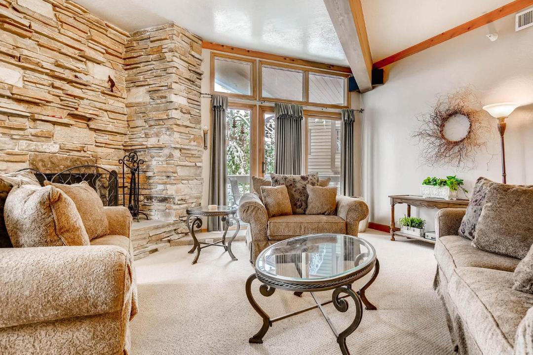 Photo of Livingroom in Deer Valley