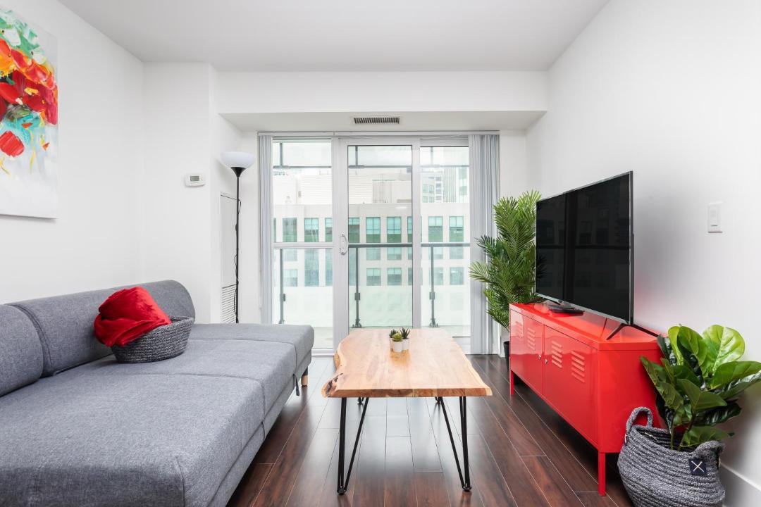 Photo of Livingroom in Toronto Entertainment District