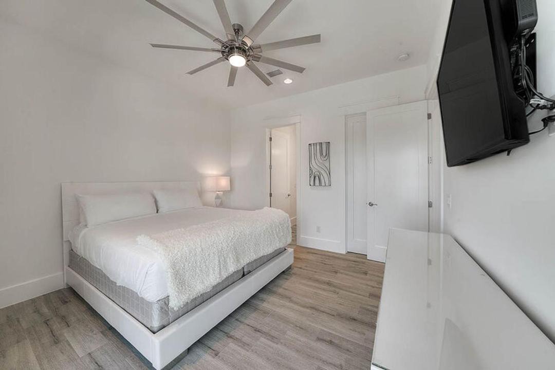 Photo of Bedroom in Dune Allen Beach