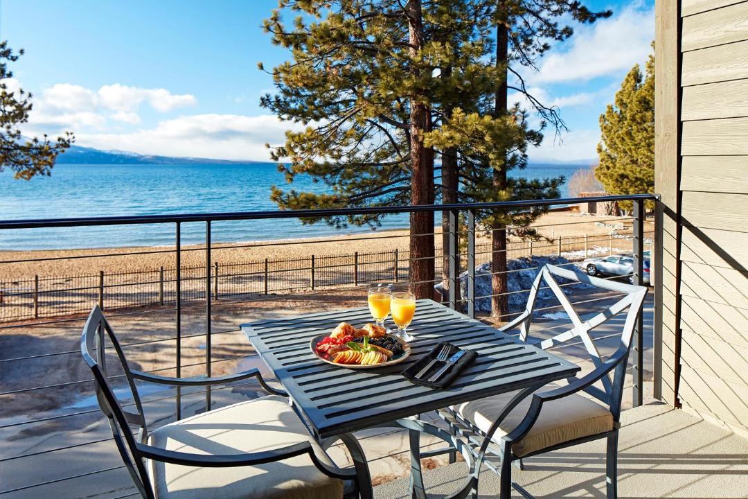 Photo of Patio Balcony in Lakeside Park