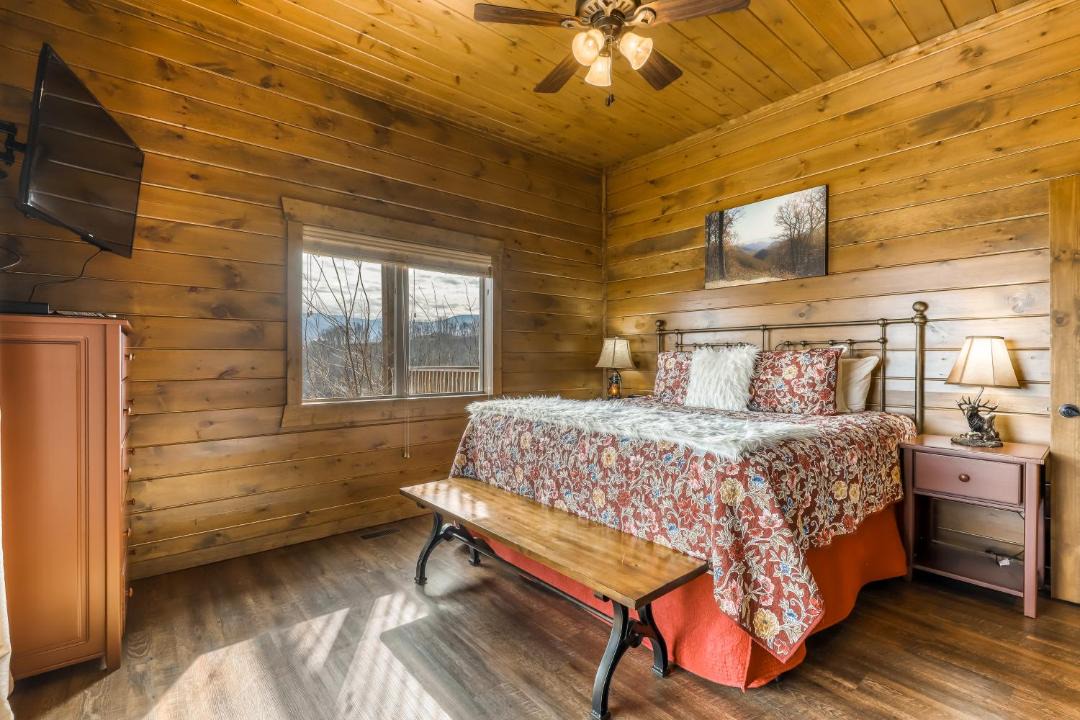 Photo of Bedroom in Gatlinburg