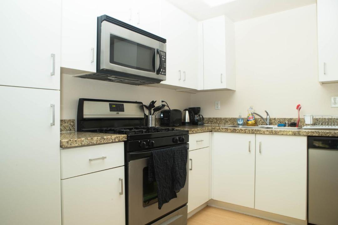 Photo of Kitchen in Miracle Mile