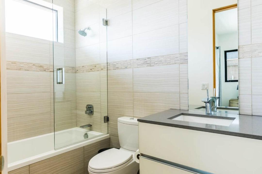 Photo of Bathroom in Hollywood