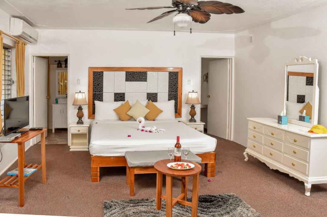 Photo of Bedroom in Treasure Beach