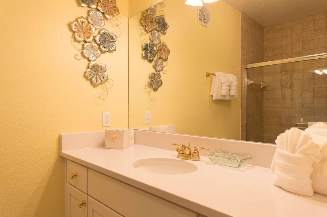 Photo of Bathroom in Four Corners