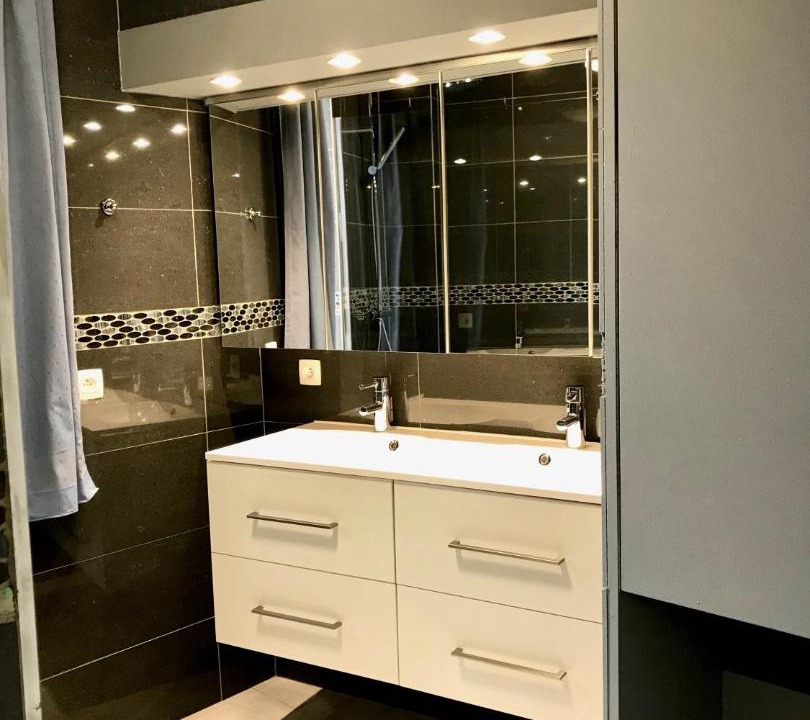 Photo of Bathroom in Statiekwartier