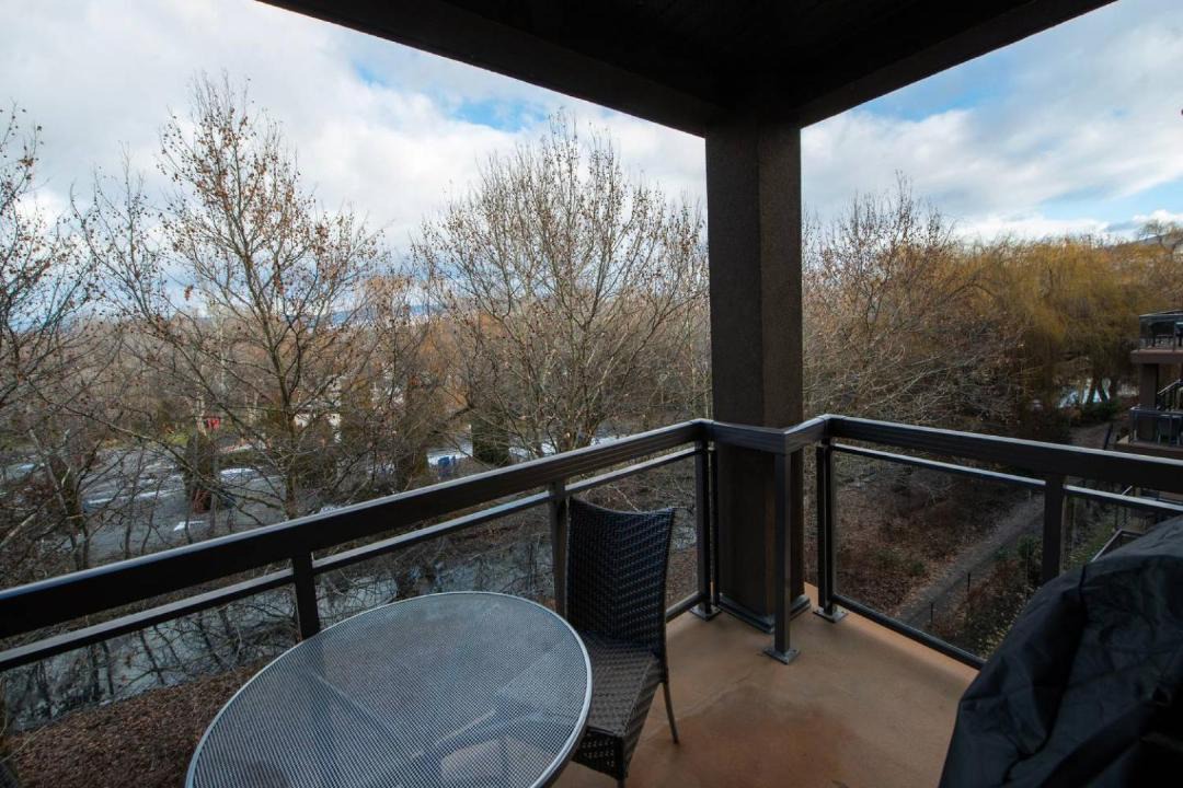 Photo of Patio Balcony in South Pandosy
