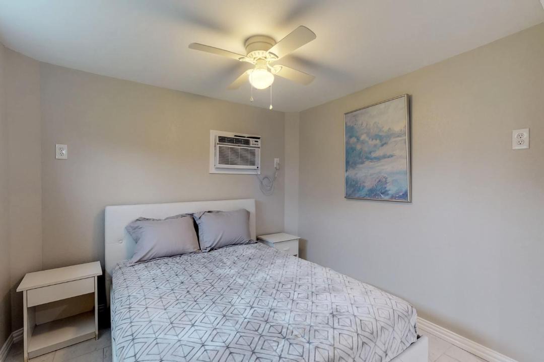 Photo of Bedroom in Jamaica Beach