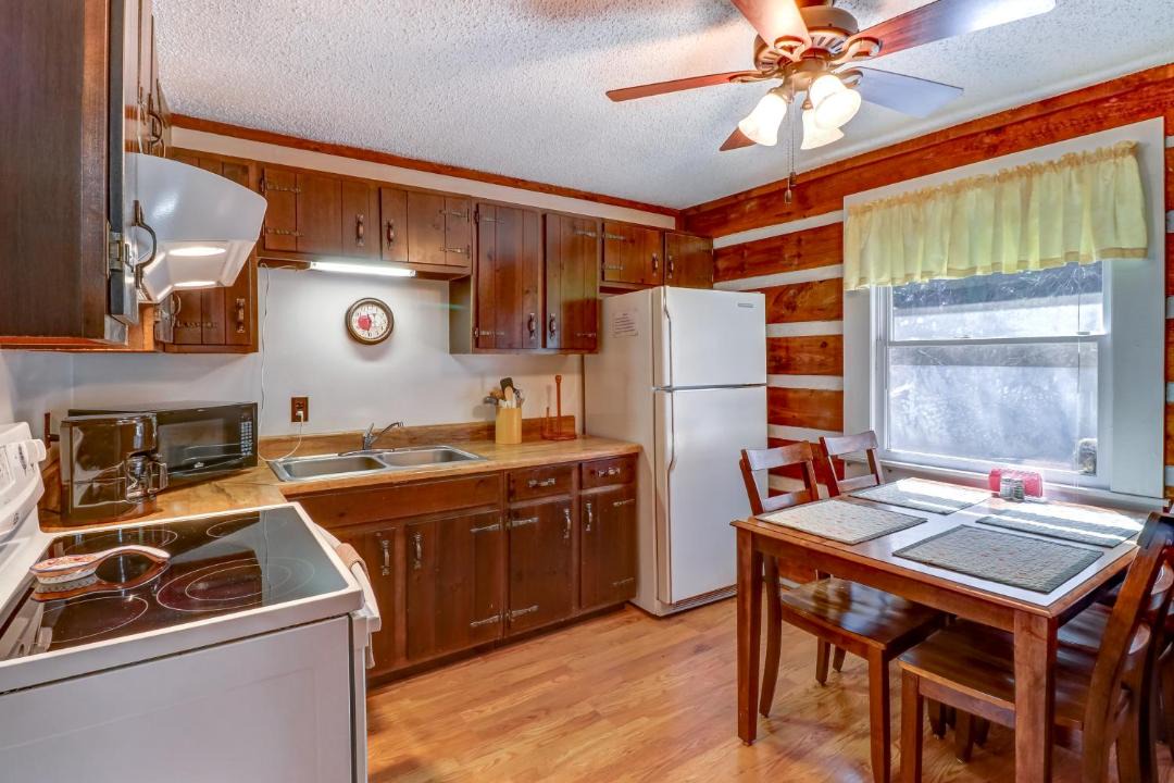 Photo of Kitchen in Qualla