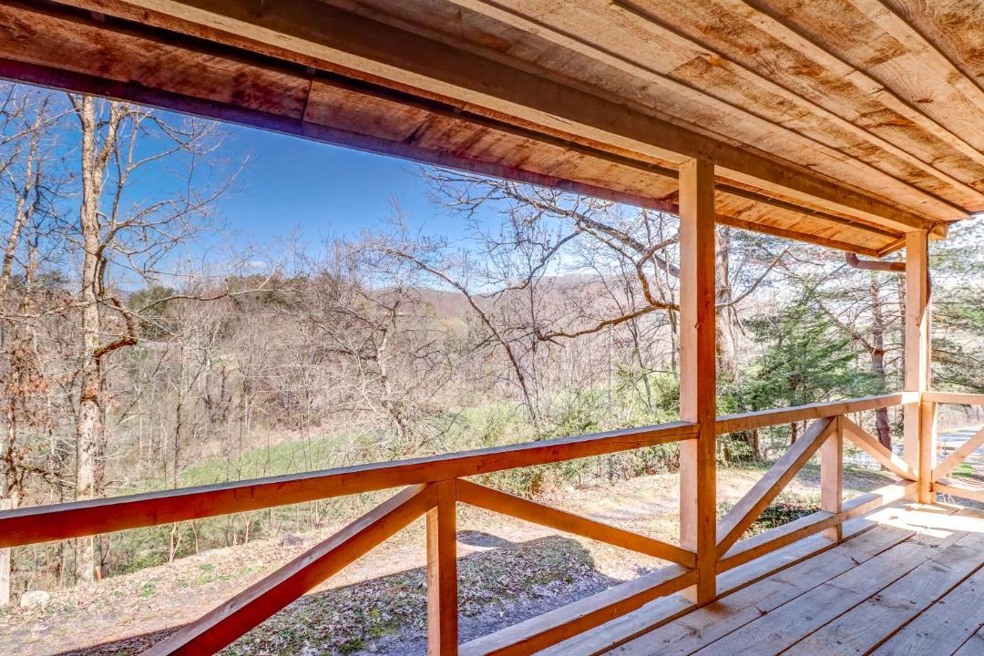 Photo of Patio Balcony in Qualla