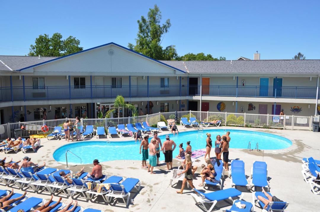 Photo of Others in Put-in-Bay
