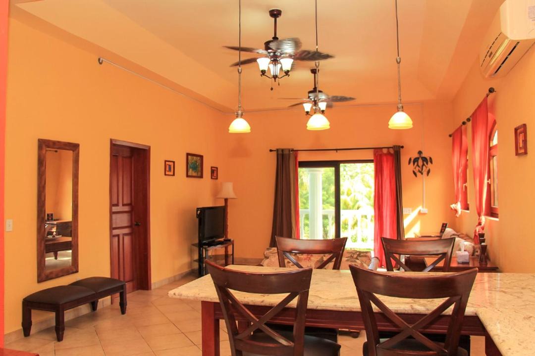 Photo of Livingroom in West End