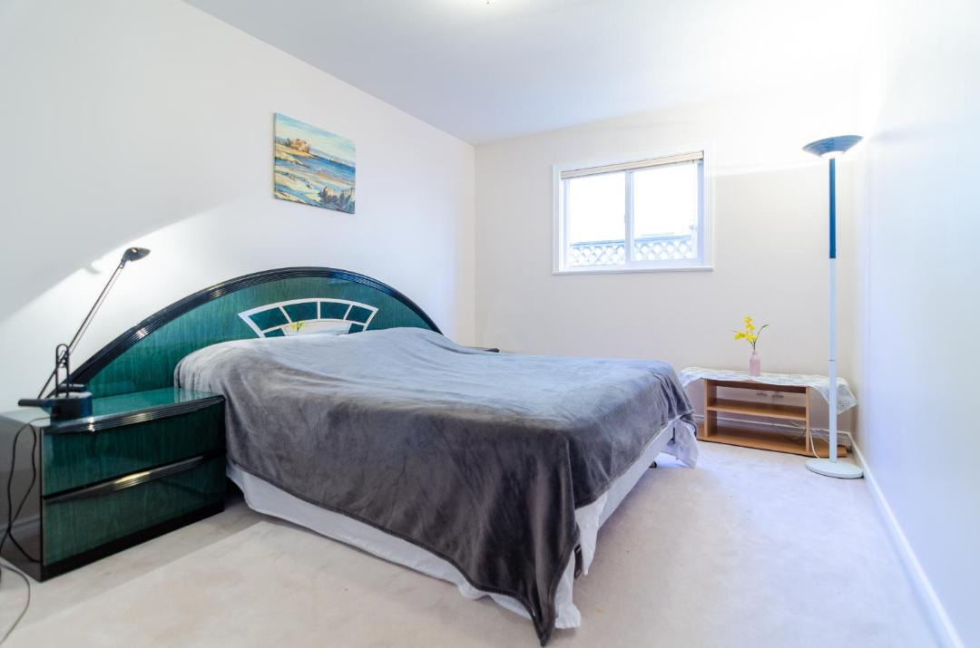 Photo of Bedroom in Queensborough