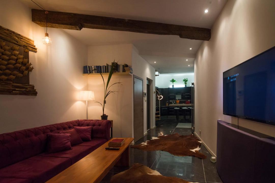 Photo of Livingroom in University District