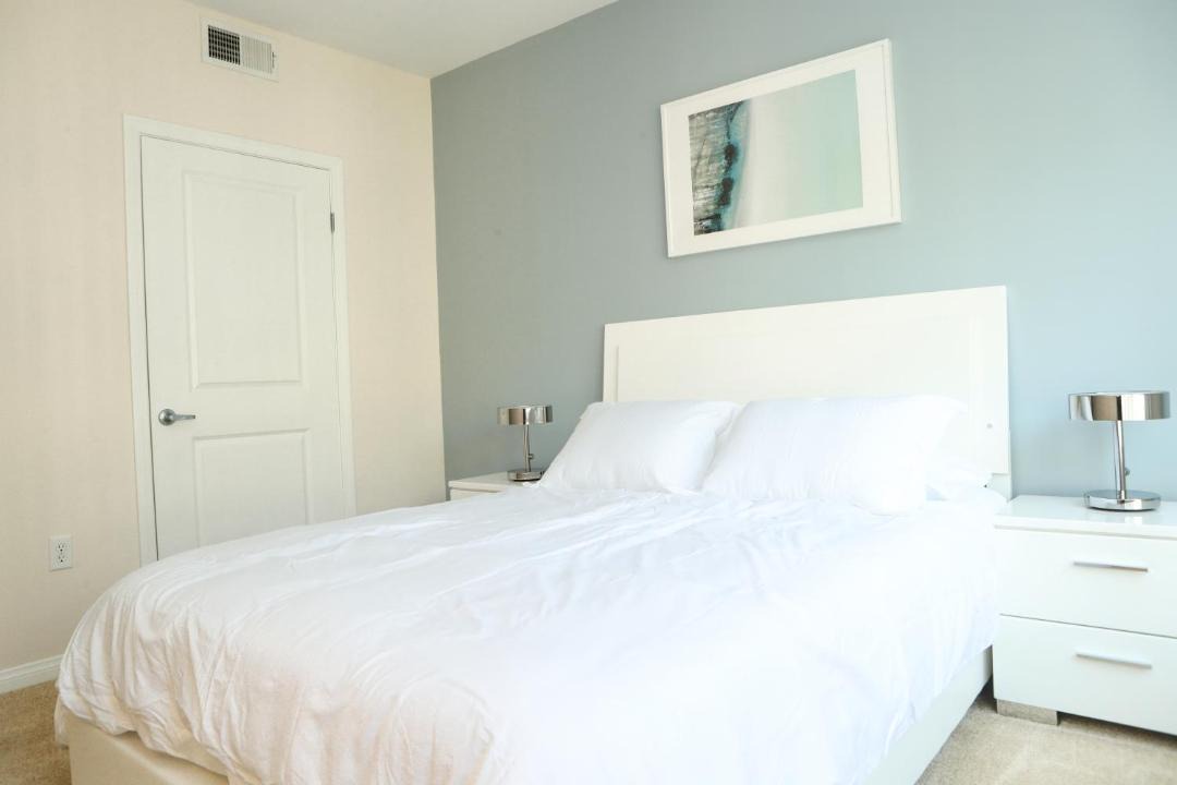 Photo of Bedroom in Miracle Mile