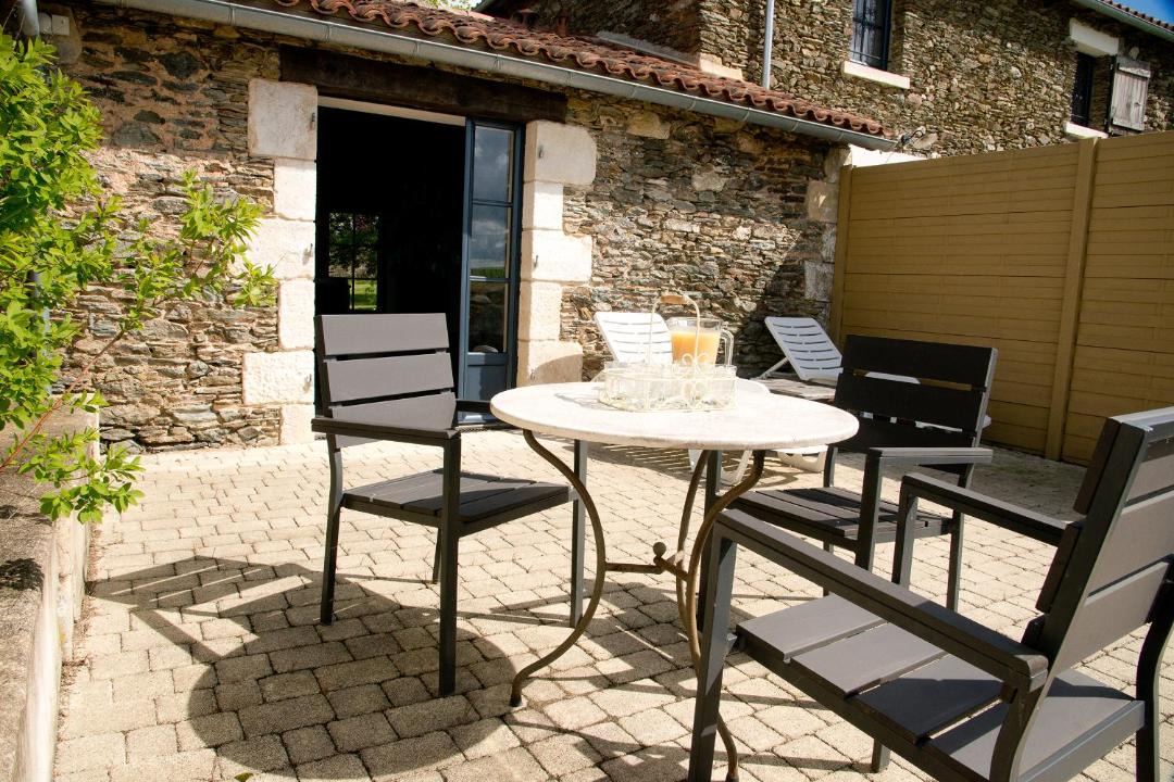 Photo of Patio Balcony in Saint-Maurice-des-Noues