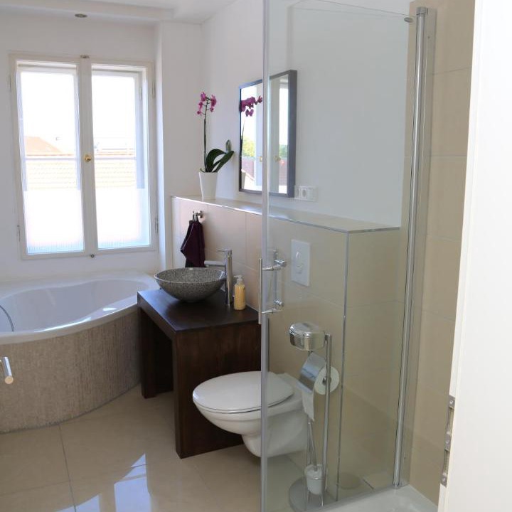 Photo of Bathroom in Dutch Quarter