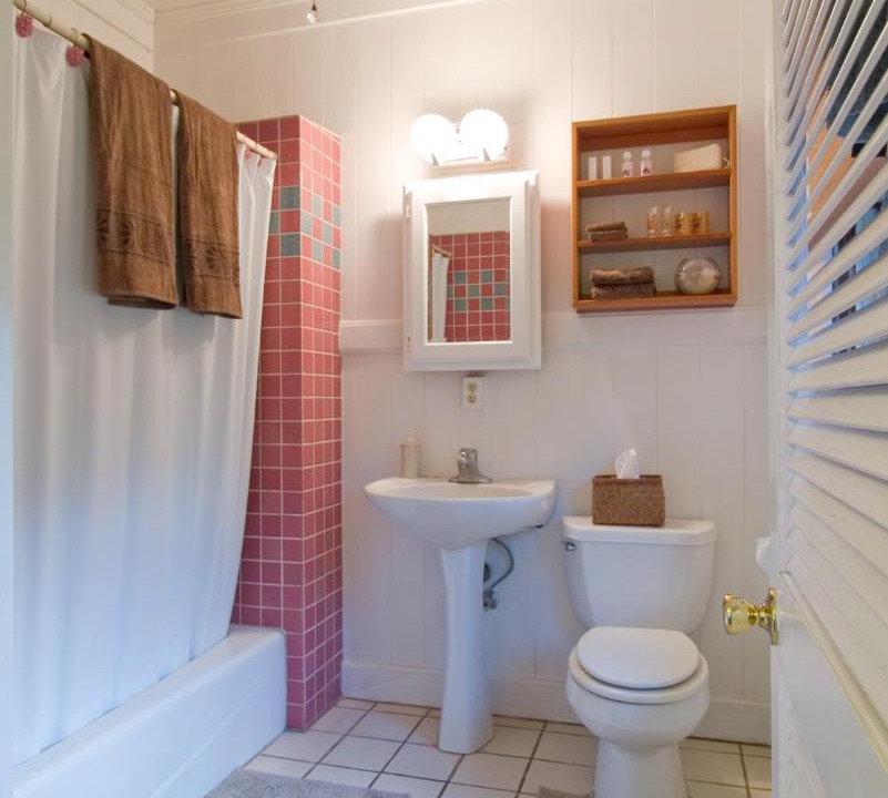 Photo of Bathroom in Wailua