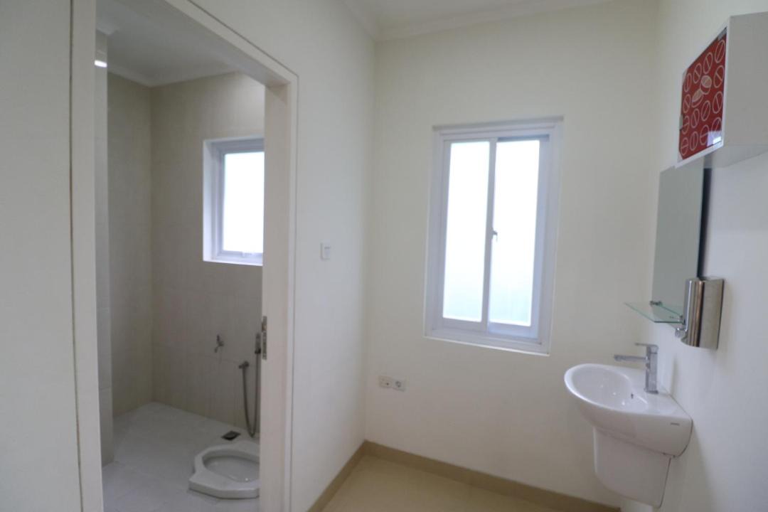 Photo of Bathroom in Cipanas