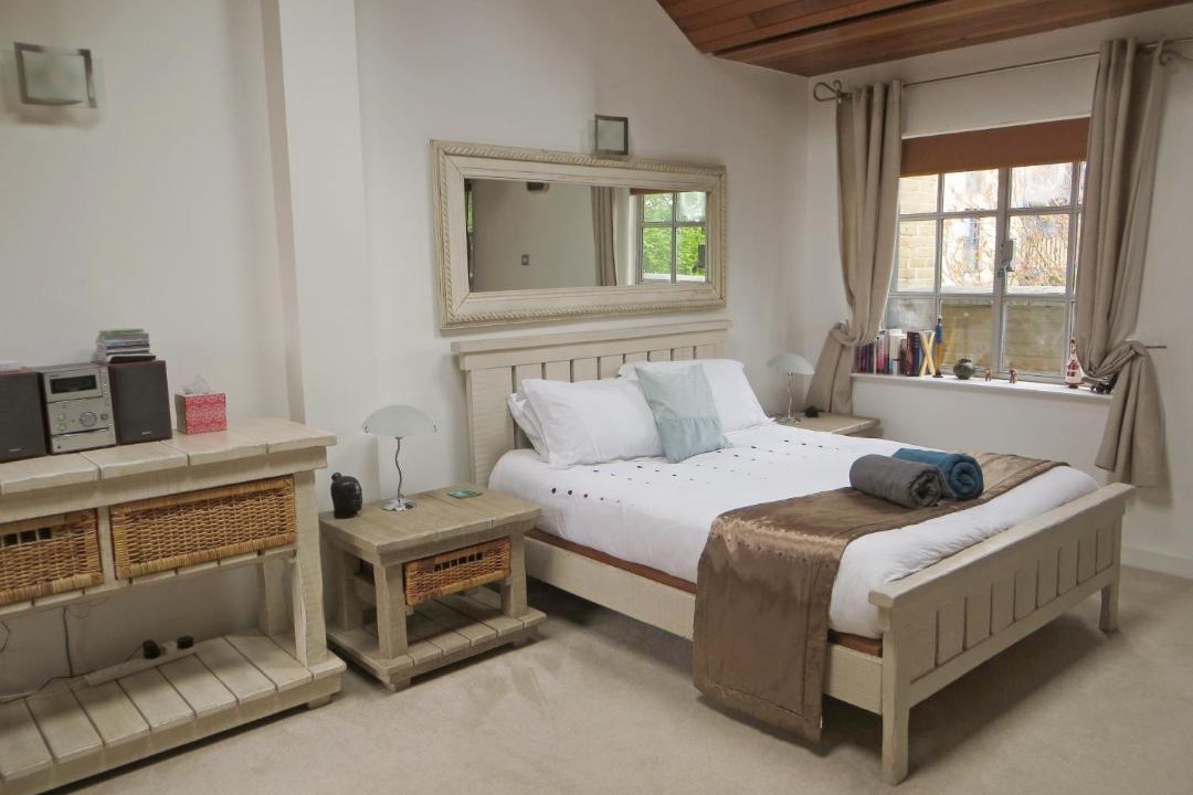 Photo of Bedroom in Rotherhithe