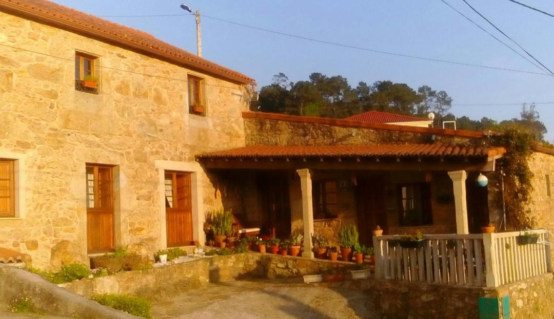 Photo of Buildings in Lires