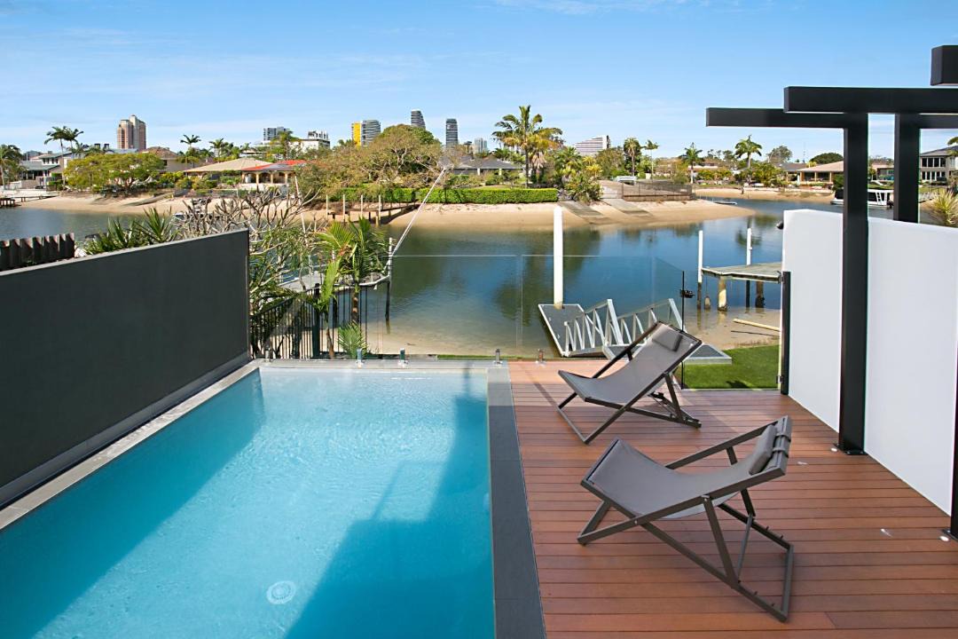 Photo of Patio Balcony in Broadbeach Waters