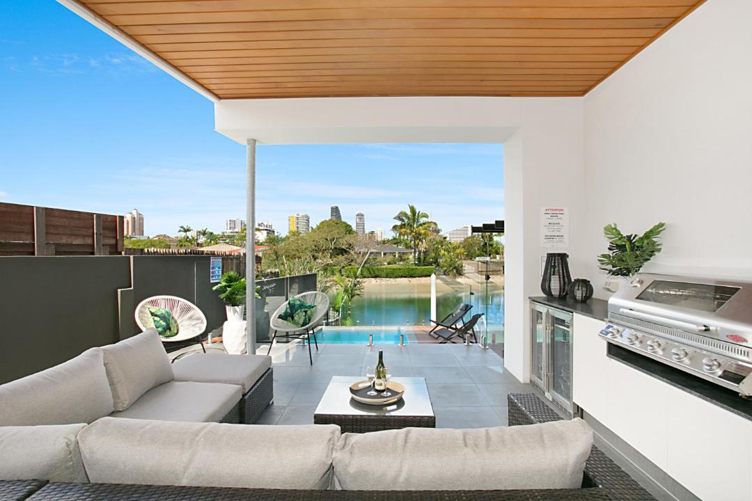 Photo of Patio Balcony in Broadbeach Waters