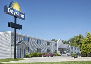 Days Inn by Wyndham Cedar Falls- University Plaza