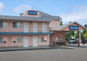 Travelodge by Wyndham Edmonton Airport