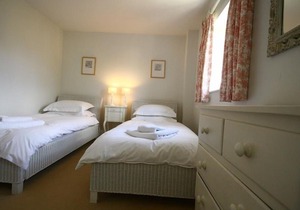 Batemans, NAILSWORTH