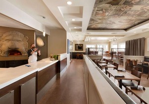 Travelodge by Wyndham Edmonton South