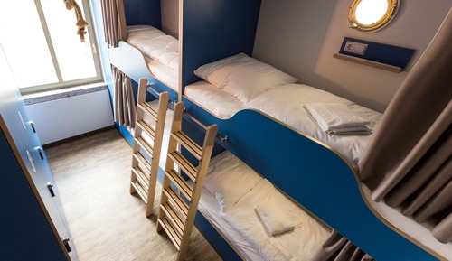 Shared Dormitory, Mixed Dorm, Shared Bathroom (1 bed in a 4-bed dormitory)