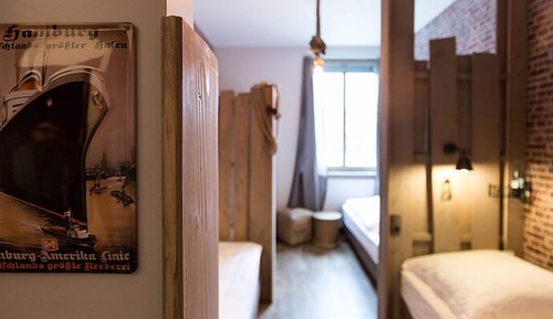 Shared Dormitory, Mixed Dorm, Shared Bathroom (1 bed in a 3-bed dormitory)