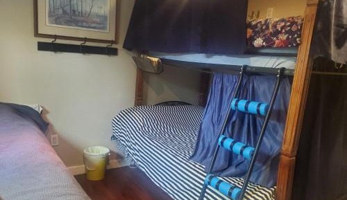 Bed in 4-Bed Mixed Dormitory Room