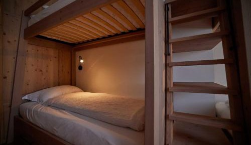 Bed in 4-Bed Mixed Dormitory Room