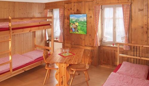 Single Bed in Mixed Dormitory Room