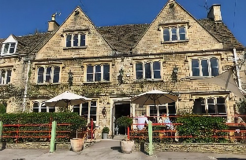 Woodchester Hotel | Old Fleece Apartments