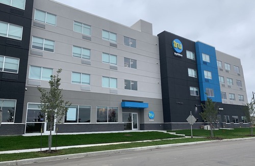 Southwest Edmonton Hotel | Tru by Hilton Edmonton Windermere
