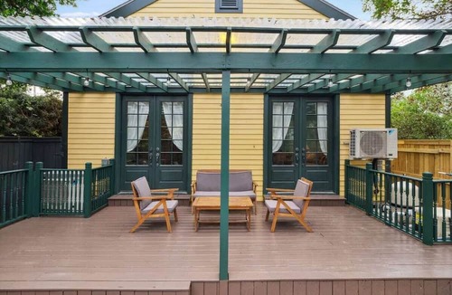 Faubourg Marigny House | Eclectic Art House w Pool, Steps from FQ 5br|4ba