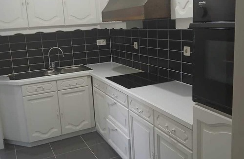Relegem Apartment | BloemetjenDétendez-vous dans cette oasis à un jet de pierre de l'atomium.