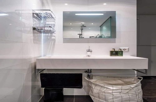 Burgwallen Nieuwe Zijde Apartment | Canal Front Bliss Your Perfect Urban Retreat